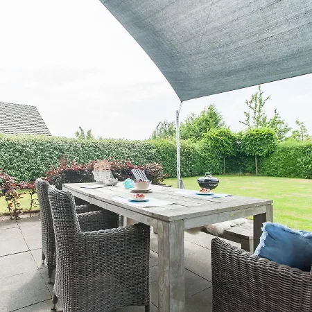 Дом отдыха Modern Holiday Home Located Against The Dunes Between Schoorl And Bergen *