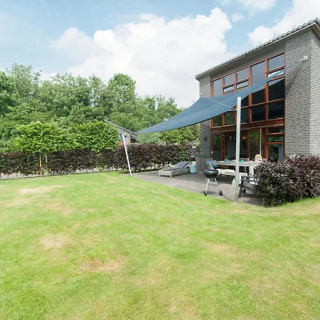 Дом отдыха Modern Holiday Home Located Against The Dunes Between Schoorl And Bergen Схорл